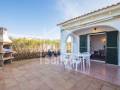 EN EXCLUSIVA: Preciosa segunda línea con Licencia Turística en Cala Blanca, Ciutadella, Menorca