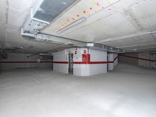 Plaza de parking en Mahón, Menorca