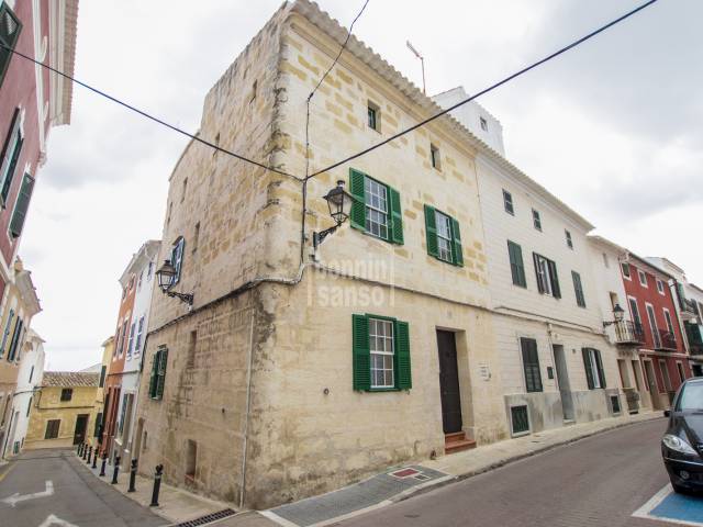 Authentisches Stadthaus in Alayor, Menorca.