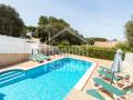 Chalet reformado con piscina, garaje y licencia turística, en Cala Galdana, Menorca