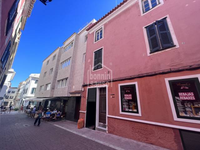 EXCLUSIVA! Interesante espacio para almacenaje en el centro de Mahón, Menorca
