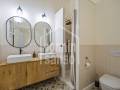 Elegancia atemporal y confort contemporáneo en una casa de pueblo restaurada con exquisito gusto. Alayor. Menorca