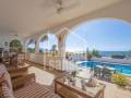 Espectacular villa con vistas al mar y piscina. S`Atalaya. Binibeca. Menorca