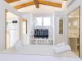 A jewel in the Menorcan countryside with 50 hectares of land.